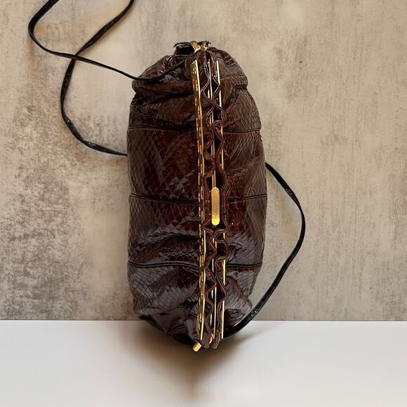 Judith Leiber Python Snake Skin Frame Bag Gold Tone Cutout Hardware Vintage - Picture 13 of 16